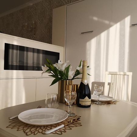 LUX Apartment,10 Фонтана,до моря 5 минут Одеса Екстериор снимка