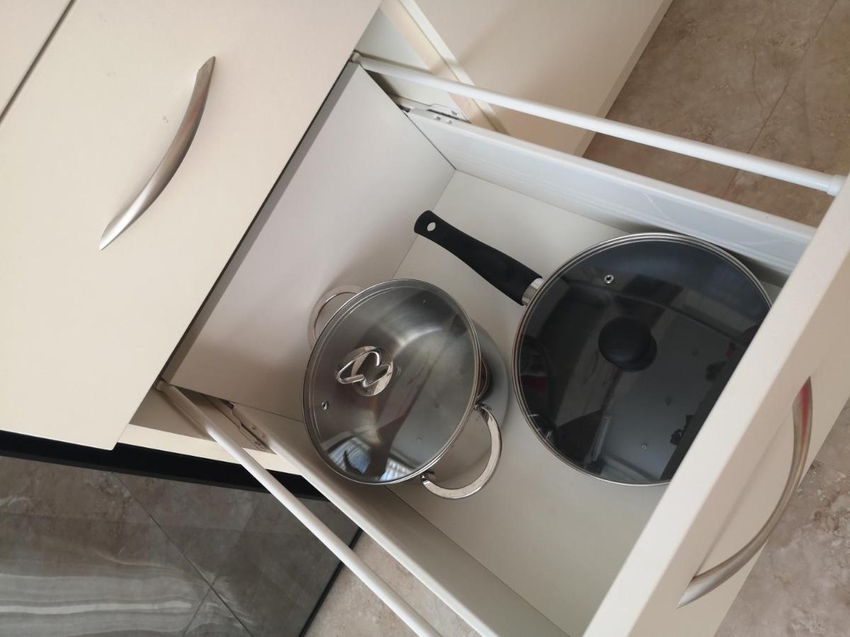 LUX Apartment,10 Фонтана,до моря 5 минут Одеса Екстериор снимка