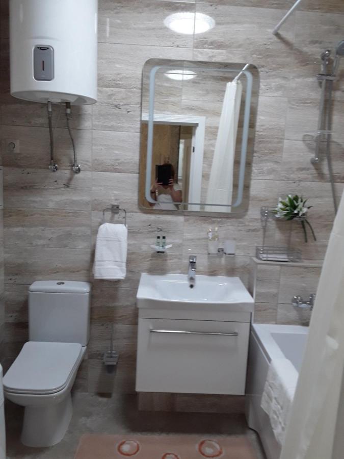LUX Apartment,10 Фонтана,до моря 5 минут Одеса Екстериор снимка